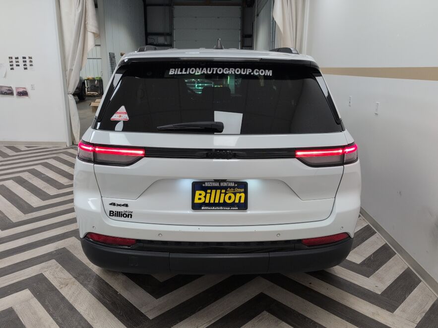 2024 Jeep Grand Cherokee Altitude Bozeman MT