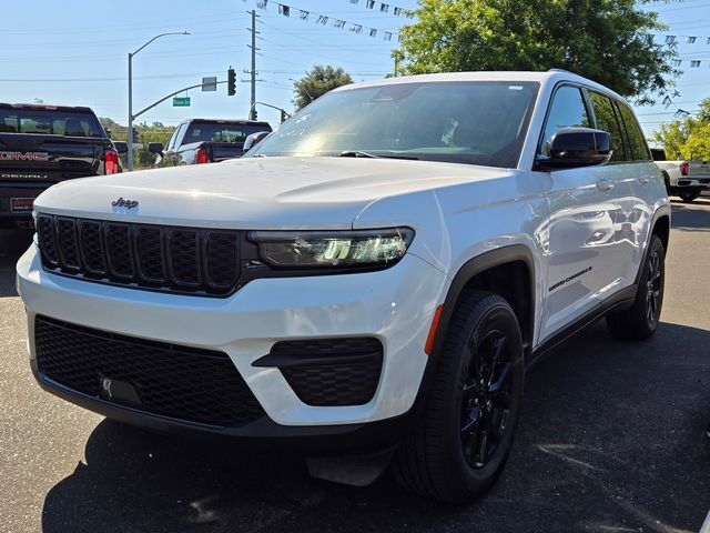 2024 Jeep Grand Cherokee Altitude Folsom CA