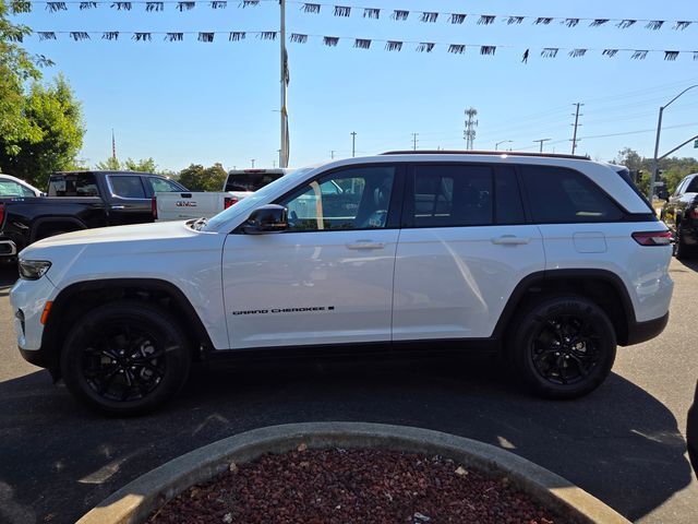 2024 Jeep Grand Cherokee Altitude Folsom CA