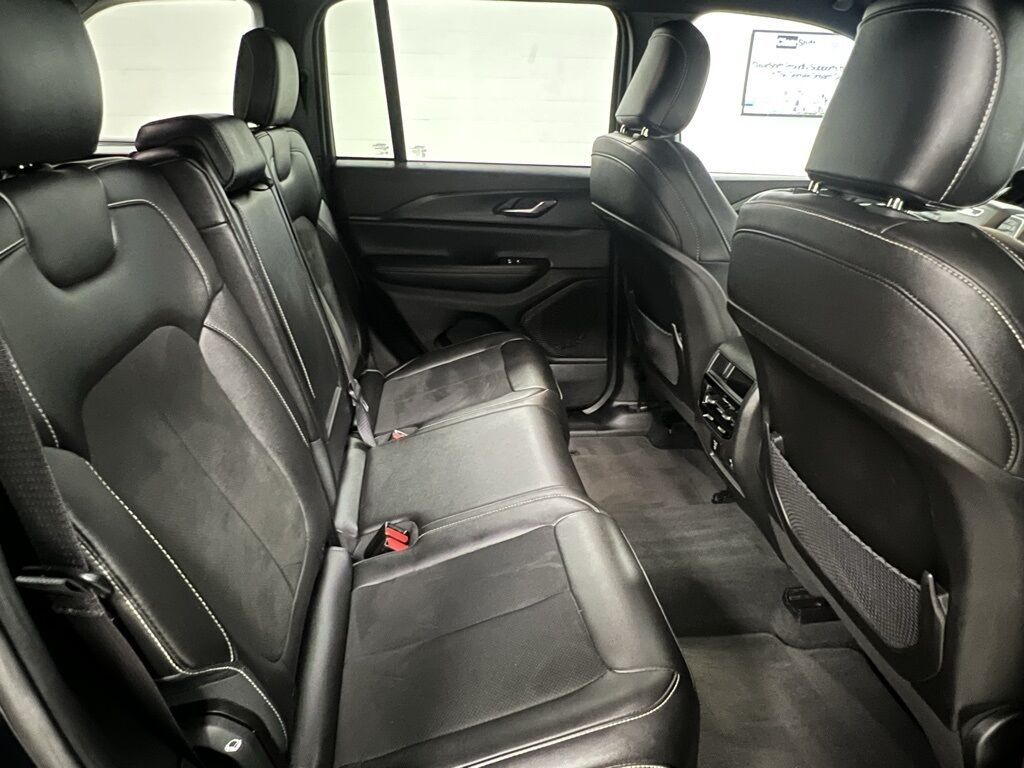 2024 Jeep Grand Cherokee Altitude Highlands Ranch CO
