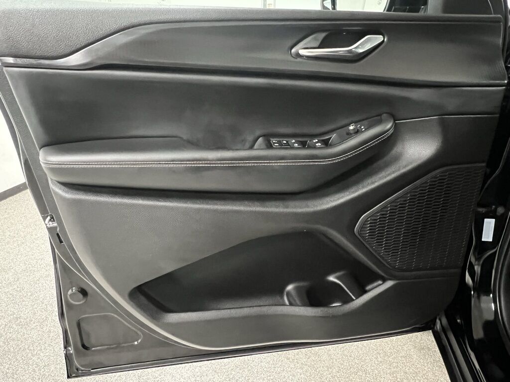 2024 Jeep Grand Cherokee Altitude Highlands Ranch CO