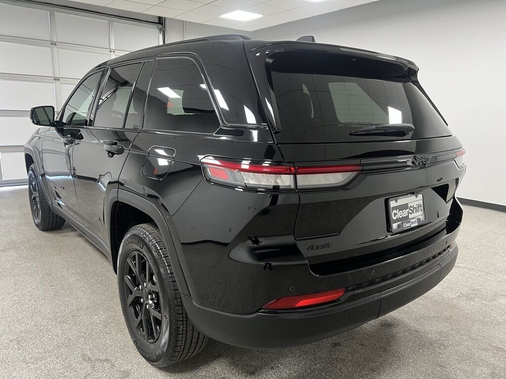 2024 Jeep Grand Cherokee Altitude Highlands Ranch CO