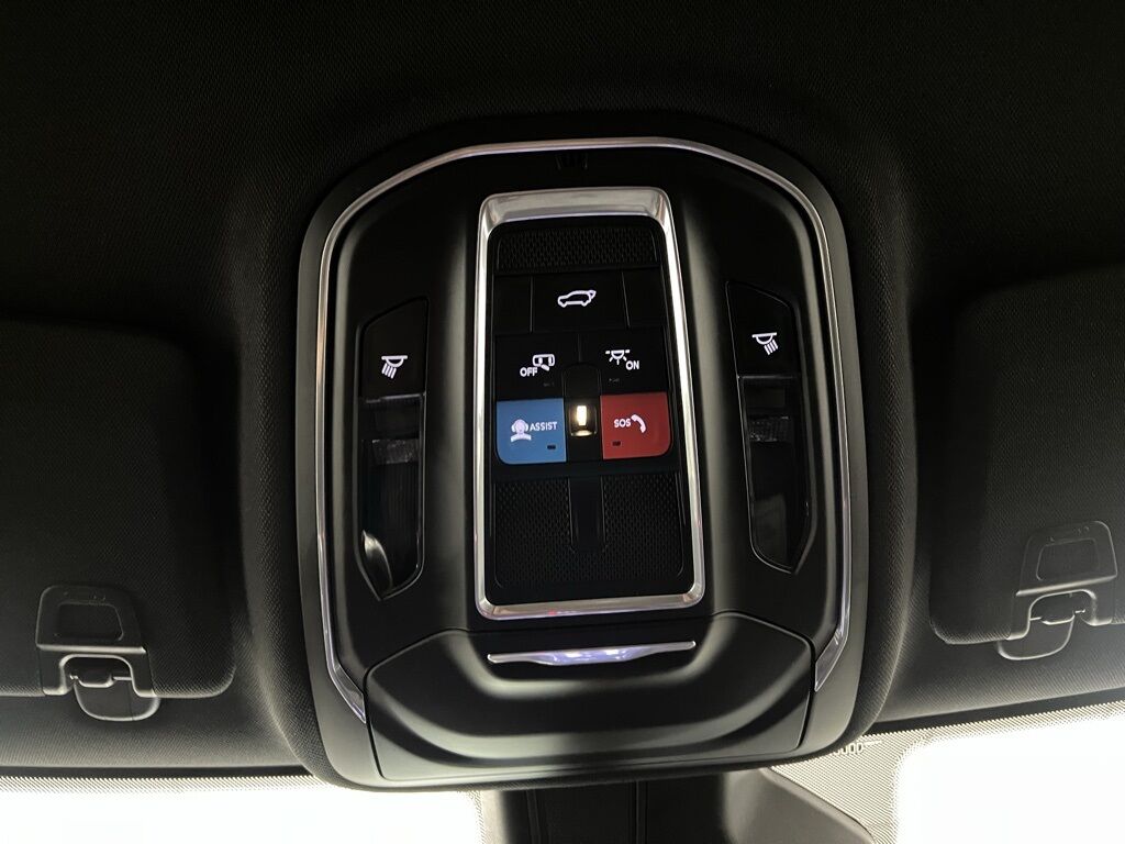 2024 Jeep Grand Cherokee Altitude Highlands Ranch CO