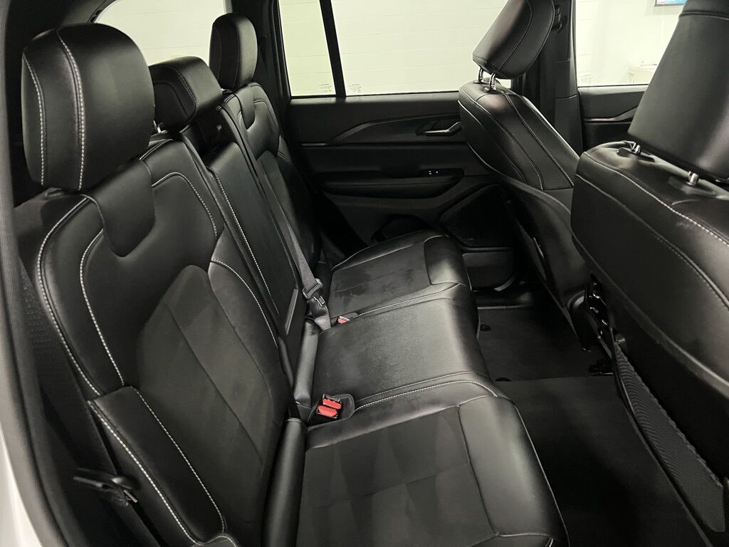 2024 Jeep Grand Cherokee Altitude Highlands Ranch CO