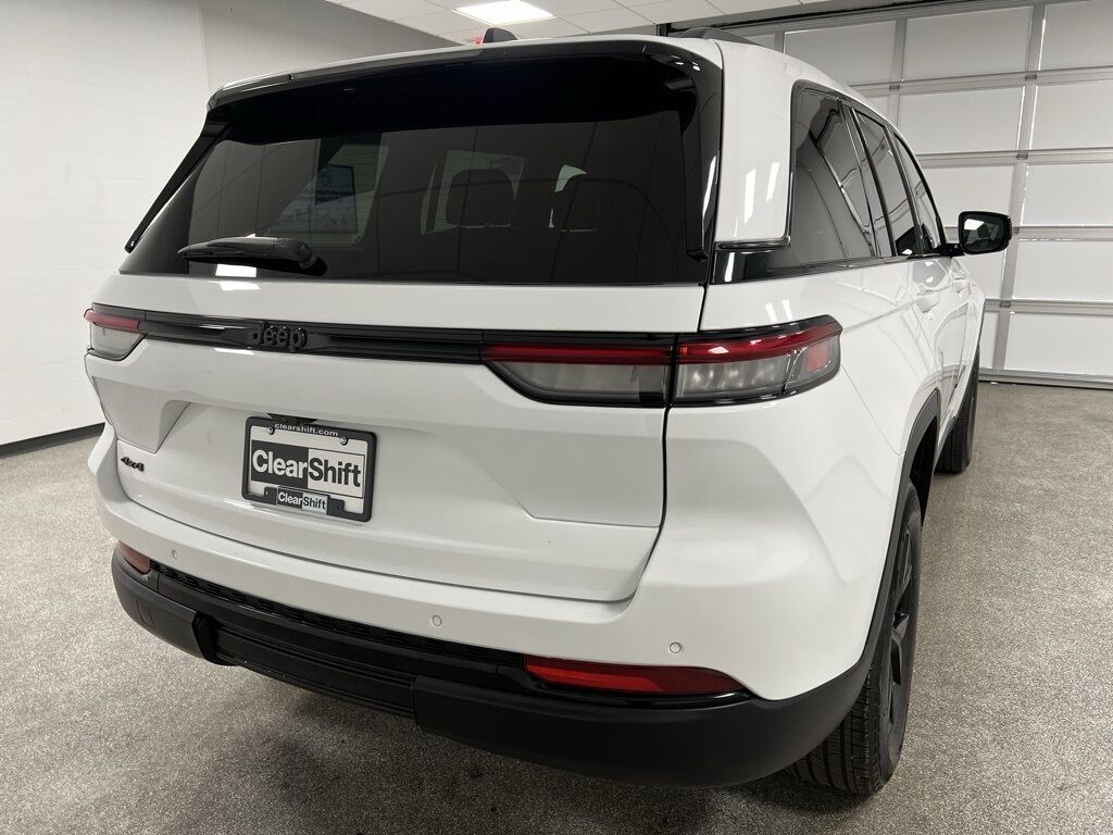 2024 Jeep Grand Cherokee Altitude Highlands Ranch CO