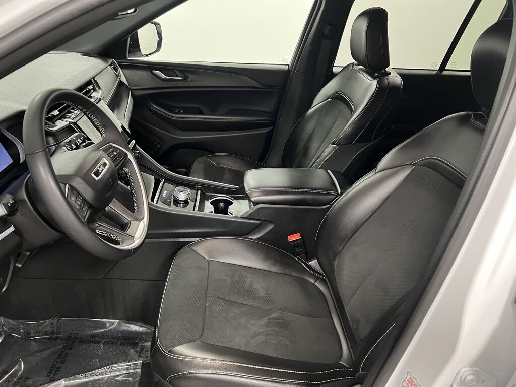 2024 Jeep Grand Cherokee Altitude Highlands Ranch CO