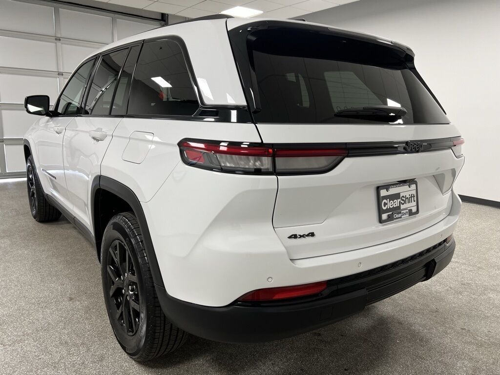 2024 Jeep Grand Cherokee Altitude Highlands Ranch CO