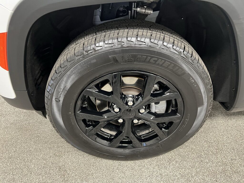 2024 Jeep Grand Cherokee Altitude Highlands Ranch CO