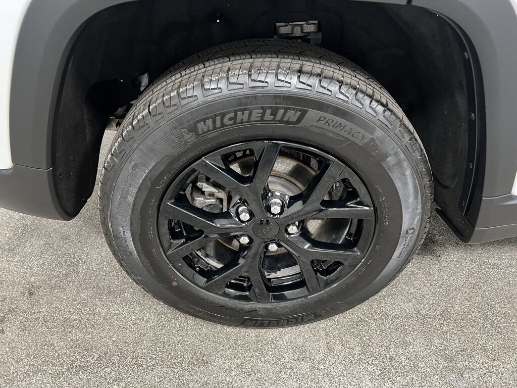 2024 Jeep Grand Cherokee Altitude Highlands Ranch CO