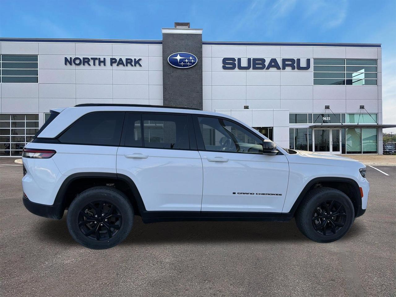 2024 Jeep Grand Cherokee Altitude