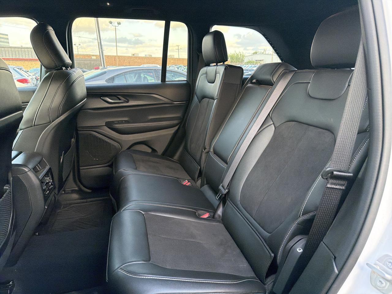2024 Jeep Grand Cherokee Altitude San Antonio TX