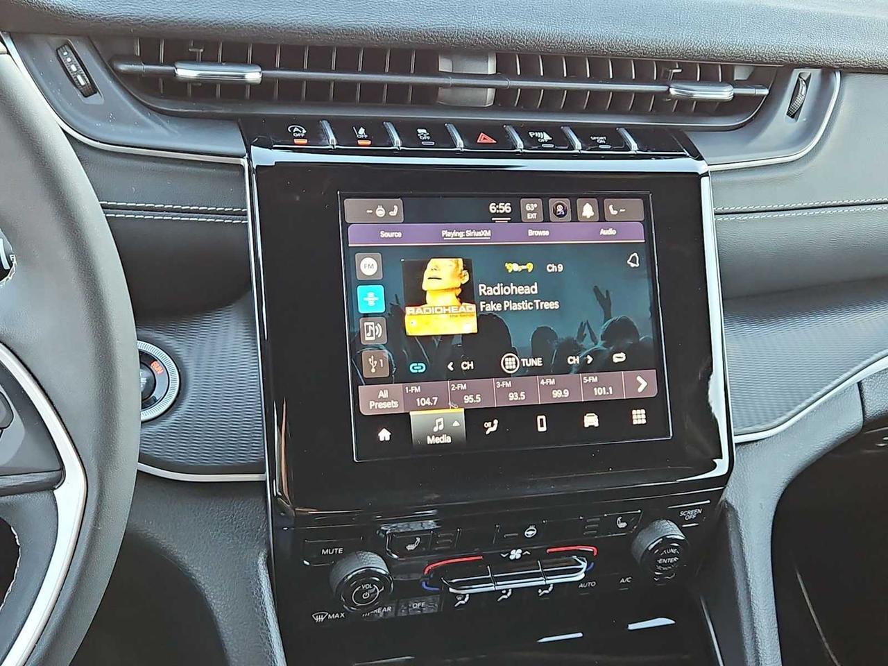 2024 Jeep Grand Cherokee Altitude Irving TX