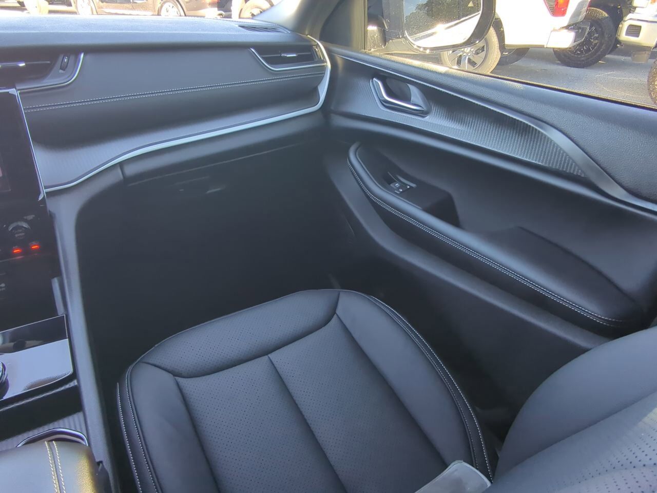 2024 Jeep Grand Cherokee Altitude X Winder GA