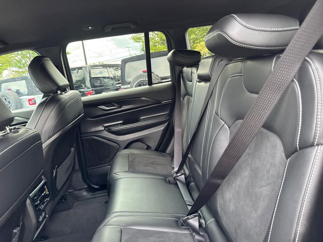 2024 Jeep Grand Cherokee Altitude Dartmouth MA