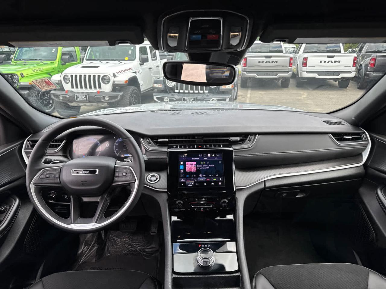 2024 Jeep Grand Cherokee Altitude Dartmouth MA