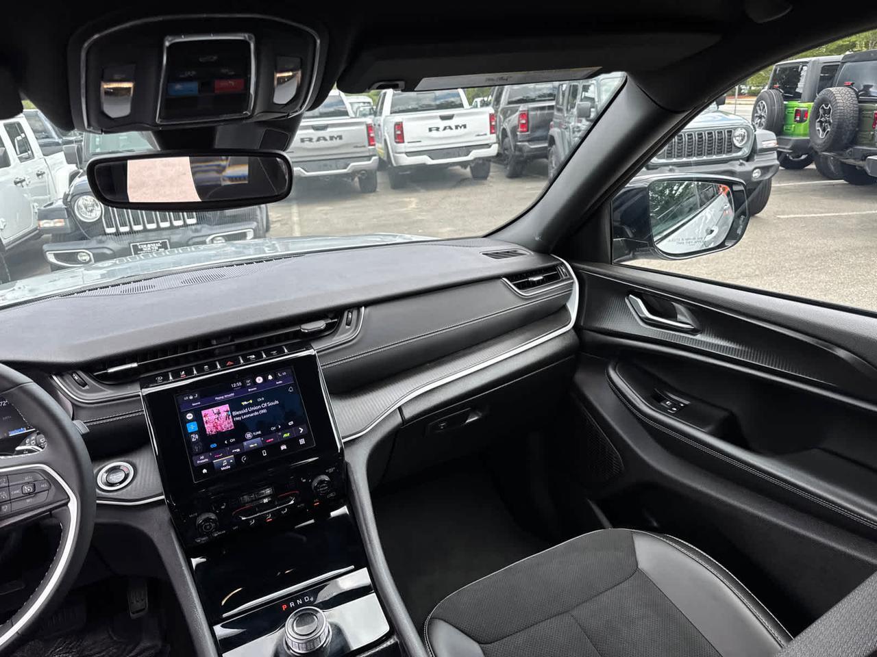 2024 Jeep Grand Cherokee Altitude Dartmouth MA