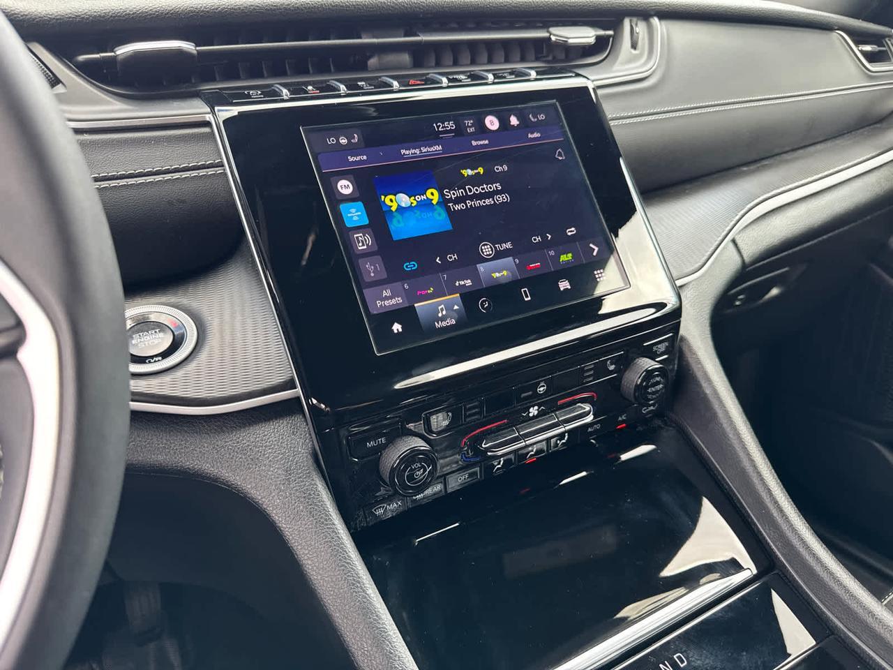 2024 Jeep Grand Cherokee Altitude Dartmouth MA