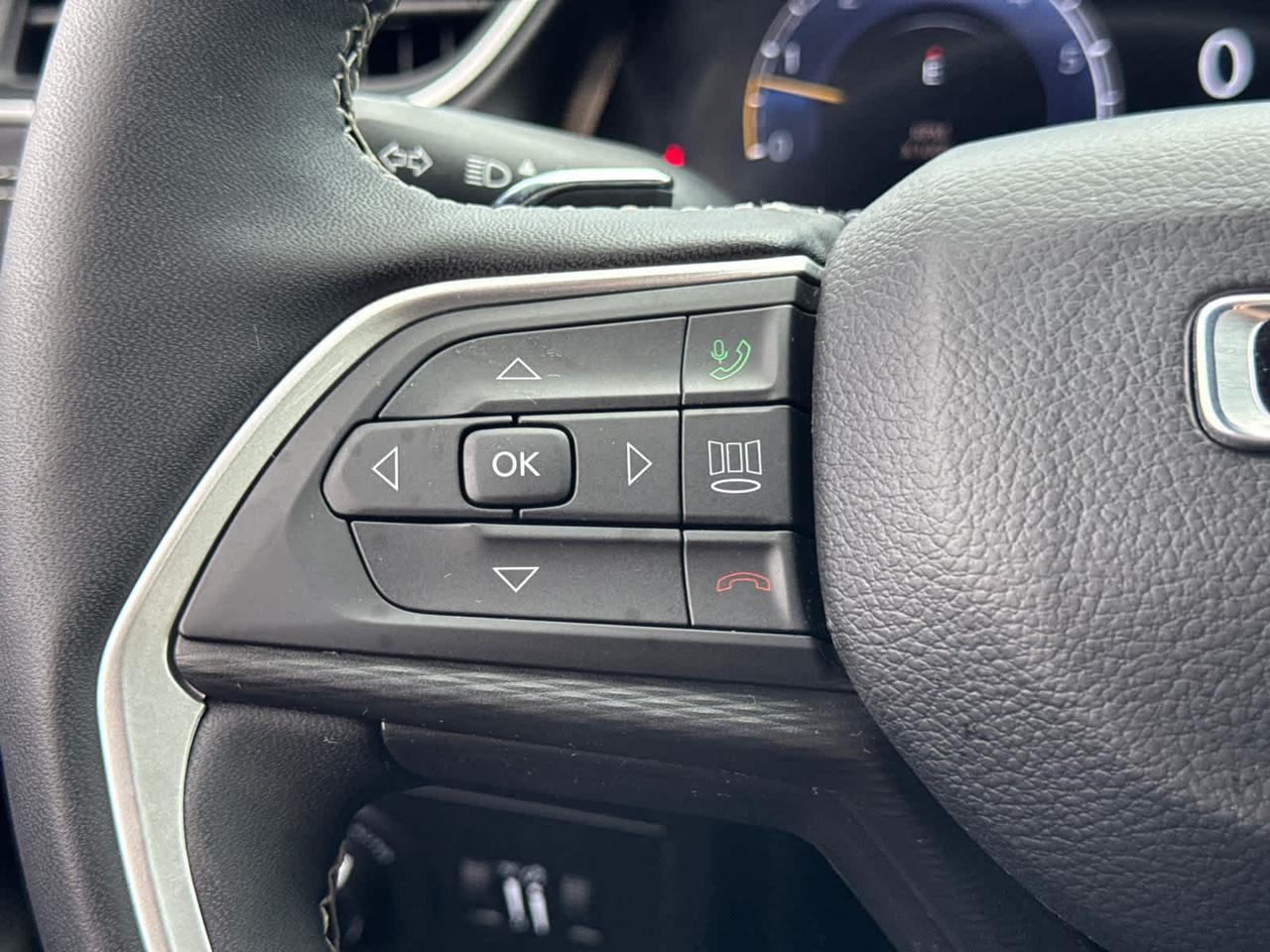 2024 Jeep Grand Cherokee Altitude Dartmouth MA
