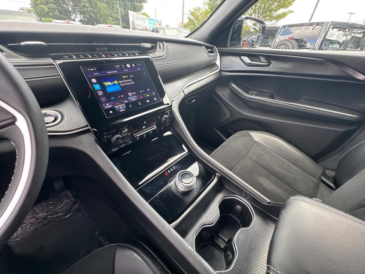 2024 Jeep Grand Cherokee Altitude Dartmouth MA