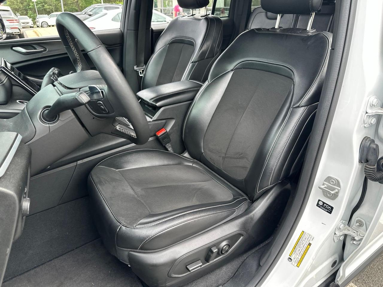2024 Jeep Grand Cherokee Altitude Chantilly VA