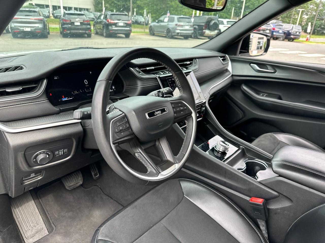 2024 Jeep Grand Cherokee Altitude Chantilly VA