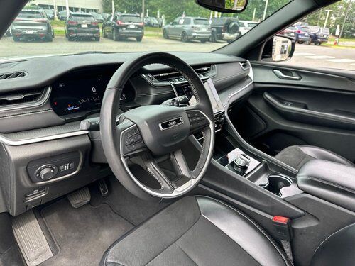 2024 Jeep Grand Cherokee Altitude Chantilly VA