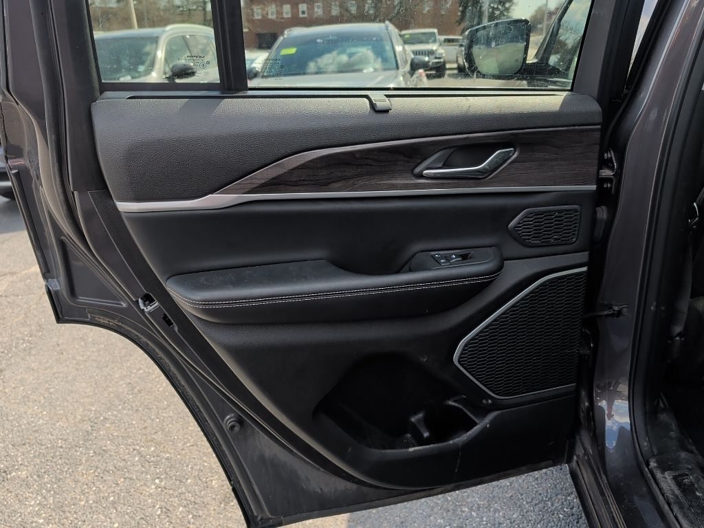 2024 Jeep Grand Cherokee Anniversary Edition 4xe Worcester MA