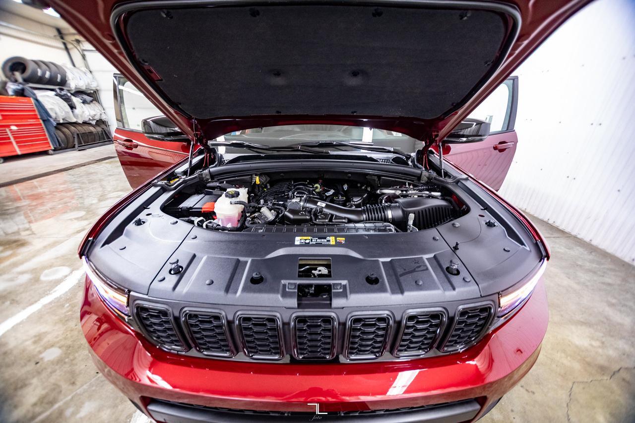 2024 Jeep Grand Cherokee L 4x4 Altitude Leather BCam PSeat Red Deer AB