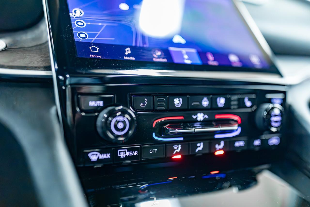2024 Jeep Grand Cherokee L 4x4 Limited Leather Roof Nav BCam Red Deer AB