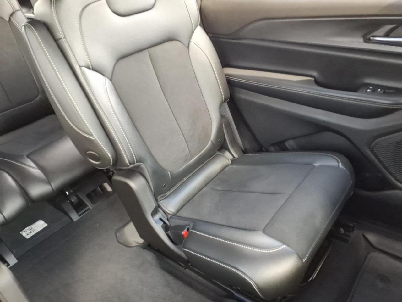 2024 Jeep Grand Cherokee L Altitude Brownsville TX