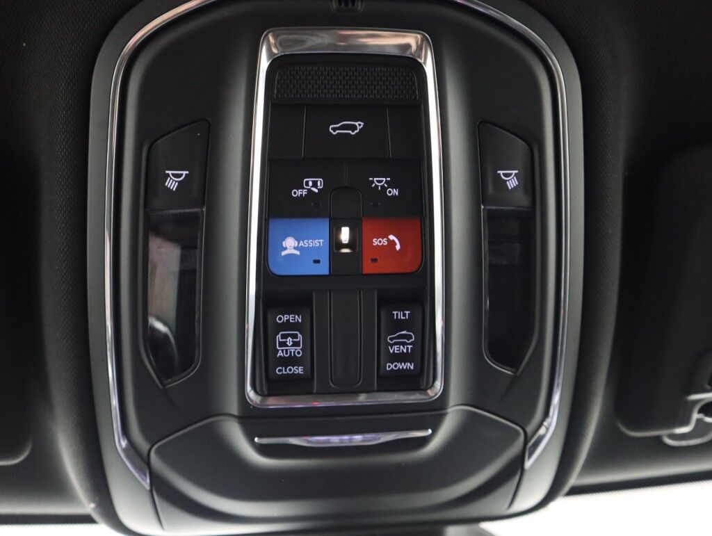 2024 Jeep Grand Cherokee L Altitude 4x4 Maumee OH