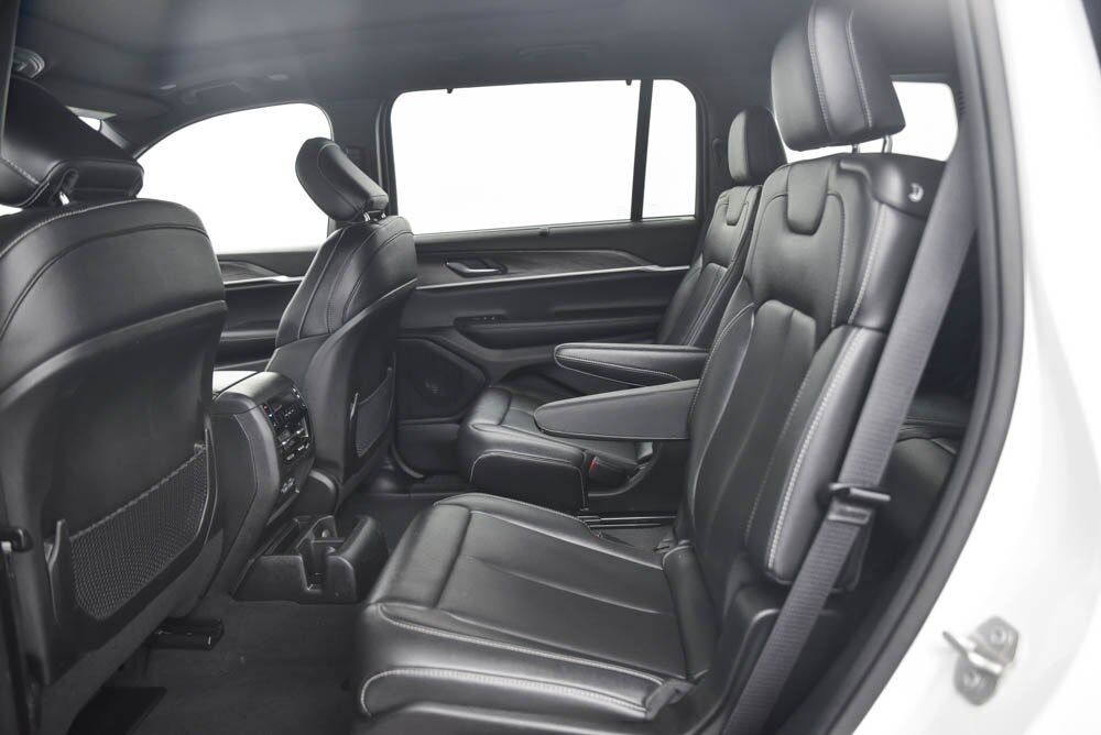 2024 Jeep Grand Cherokee L Altitude Akron OH