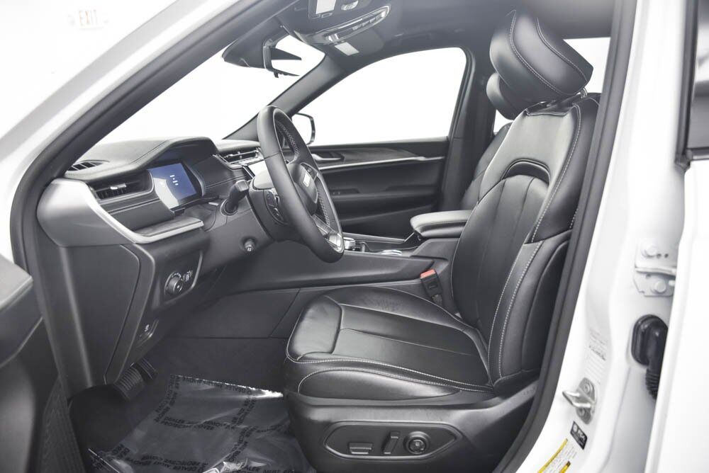 2024 Jeep Grand Cherokee L Altitude Akron OH