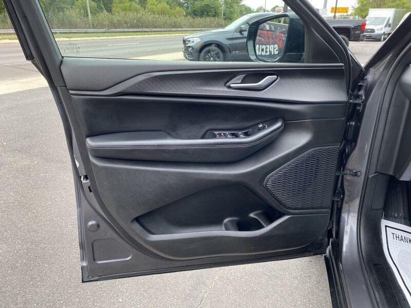 2024 Jeep Grand Cherokee L Altitude Springfield PA