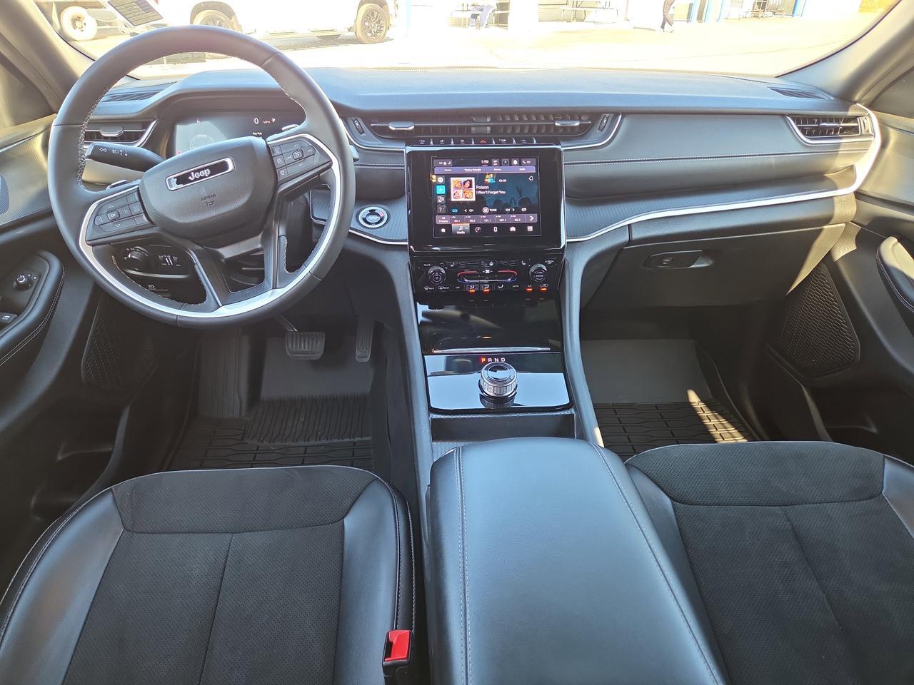 2024 Jeep Grand Cherokee L Altitude Hamburg PA