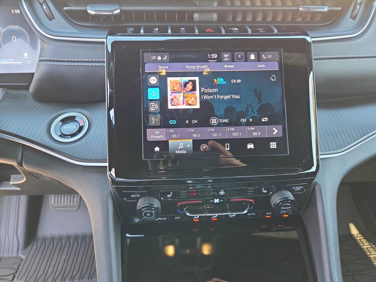 2024 Jeep Grand Cherokee L Altitude Hamburg PA