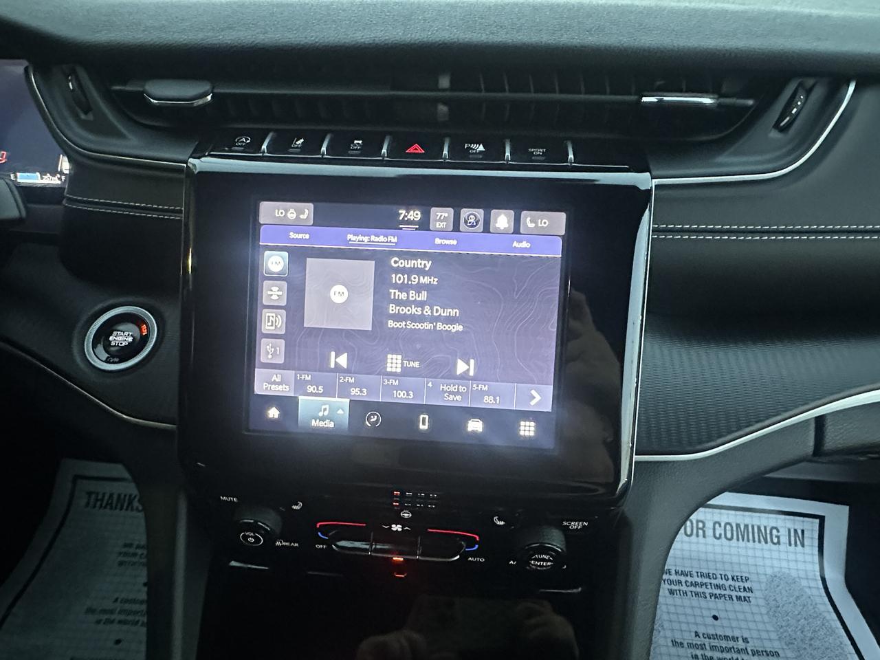 2024 Jeep Grand Cherokee L Altitude Mountain Home ID