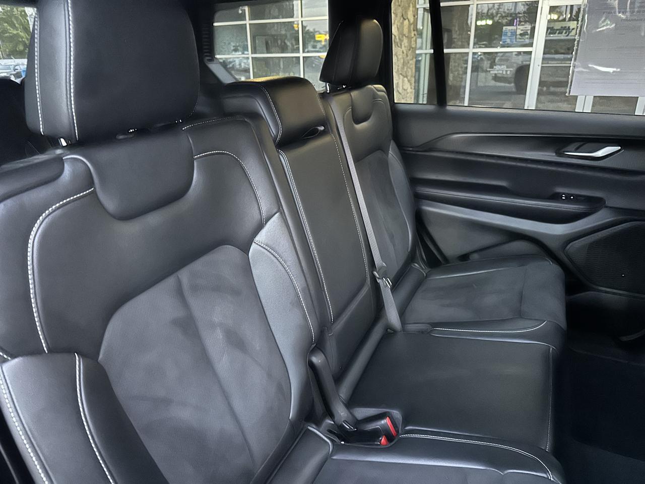 2024 Jeep Grand Cherokee L Altitude Mountain Home ID