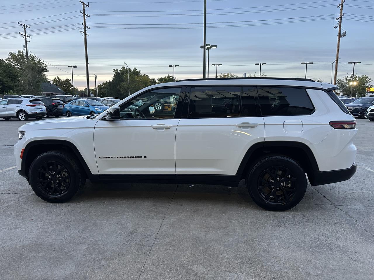2024 Jeep Grand Cherokee L Altitude Mountain Home ID