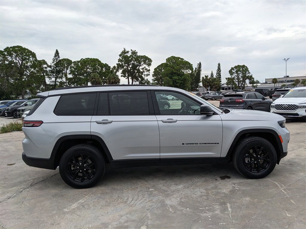 2024 Jeep Grand Cherokee L Altitude San Clemente CA