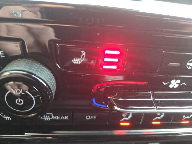 2024 Jeep Grand Cherokee L Altitude West Burlington IA