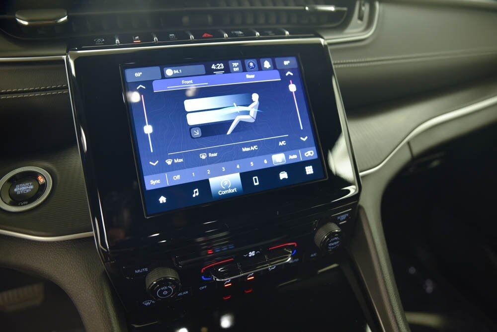 2024 Jeep Grand Cherokee L Laredo AKRON OH