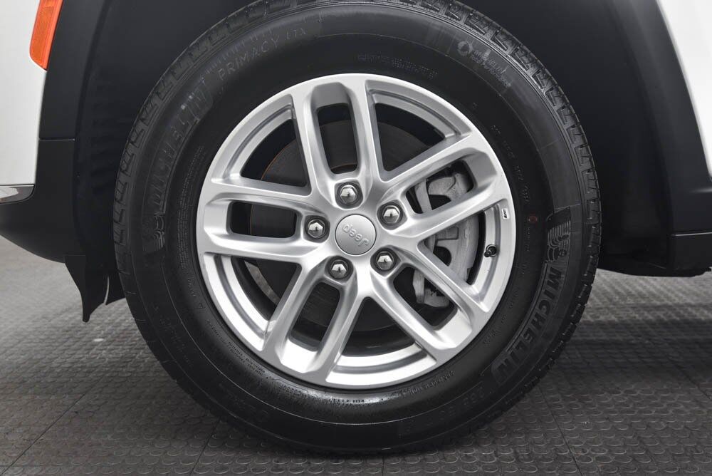 2024 Jeep Grand Cherokee L Laredo AKRON OH