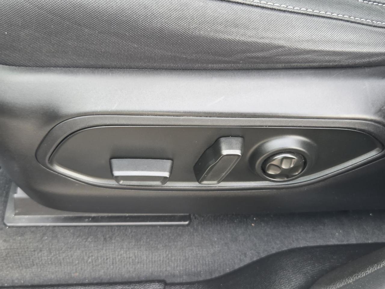 2024 Jeep Grand Cherokee L Laredo Beeville TX