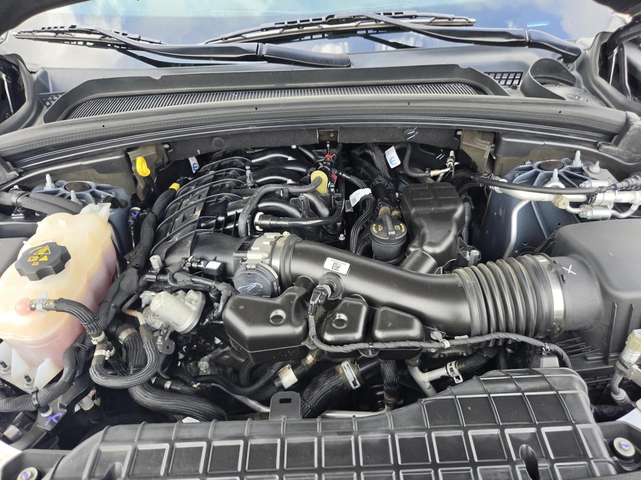 2024 Jeep Grand Cherokee L Laredo Beeville TX
