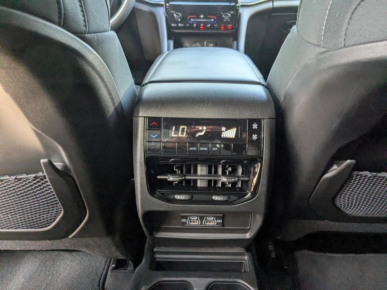 2024 Jeep Grand Cherokee L Laredo San Antonio TX