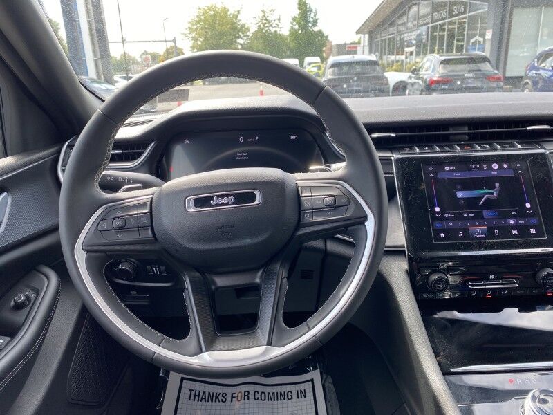 2024 Jeep Grand Cherokee L Laredo X