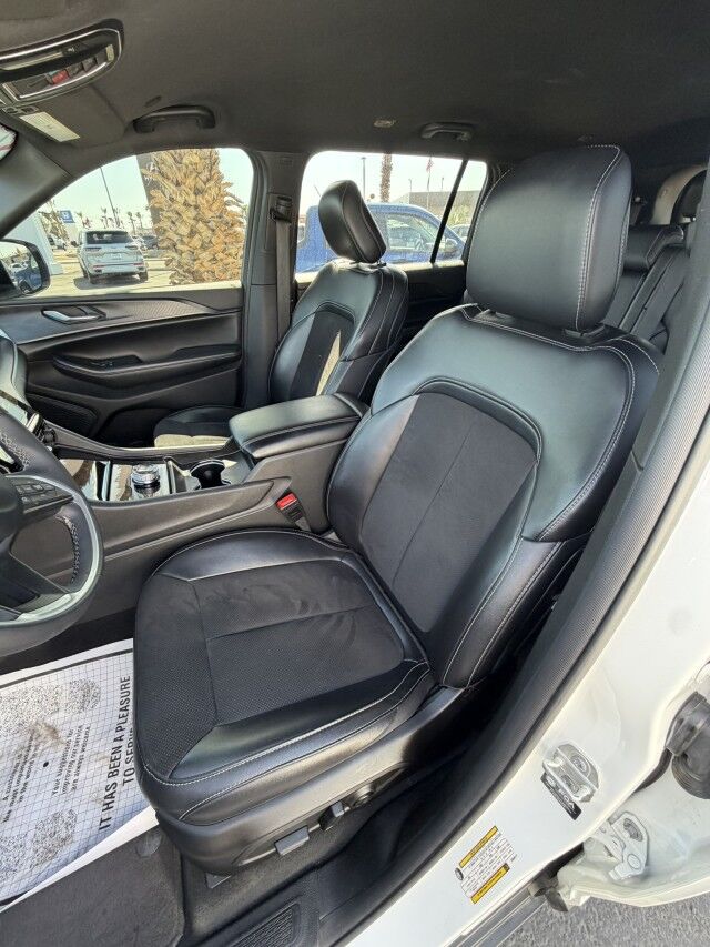 2024 Jeep Grand Cherokee L Laredo Yuma AZ