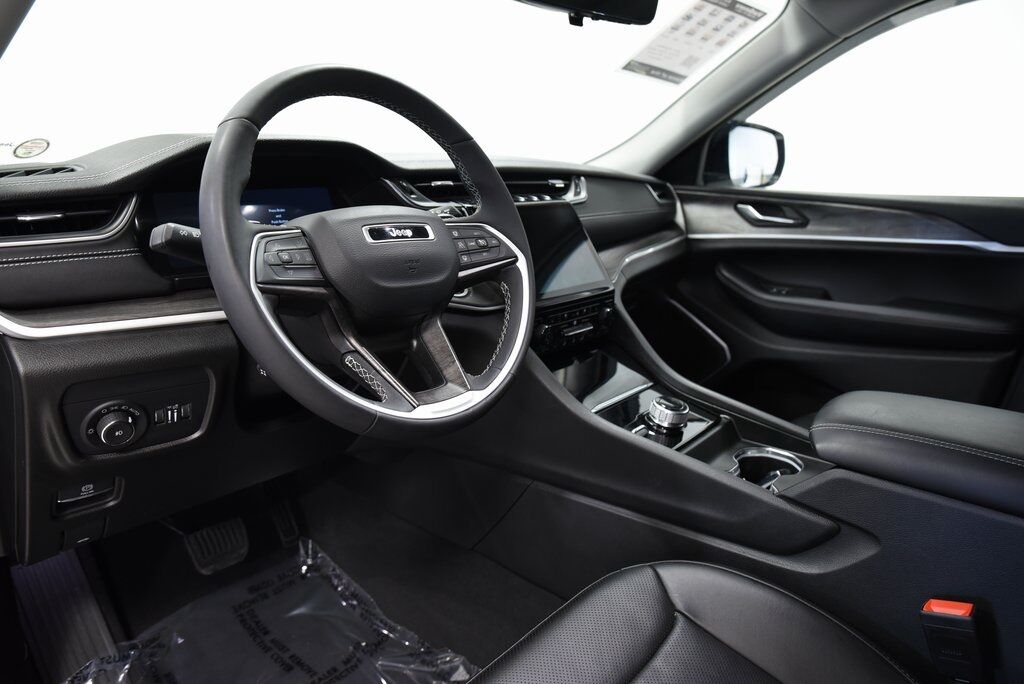 2024 Jeep Grand Cherokee L Limited Akron