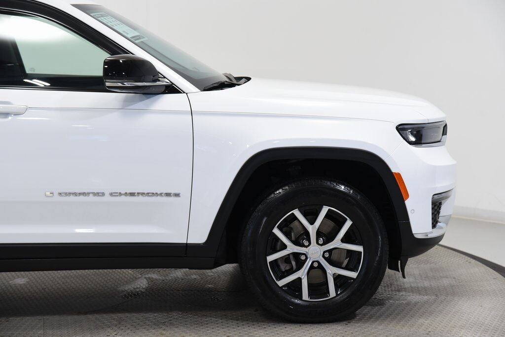 2024 Jeep Grand Cherokee L Limited Akron
